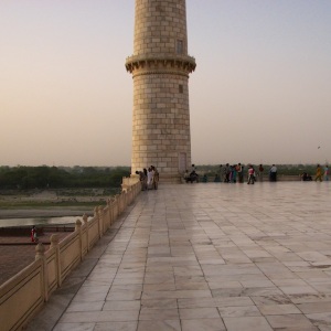 Yamuna river flowing behind Taj Mahal