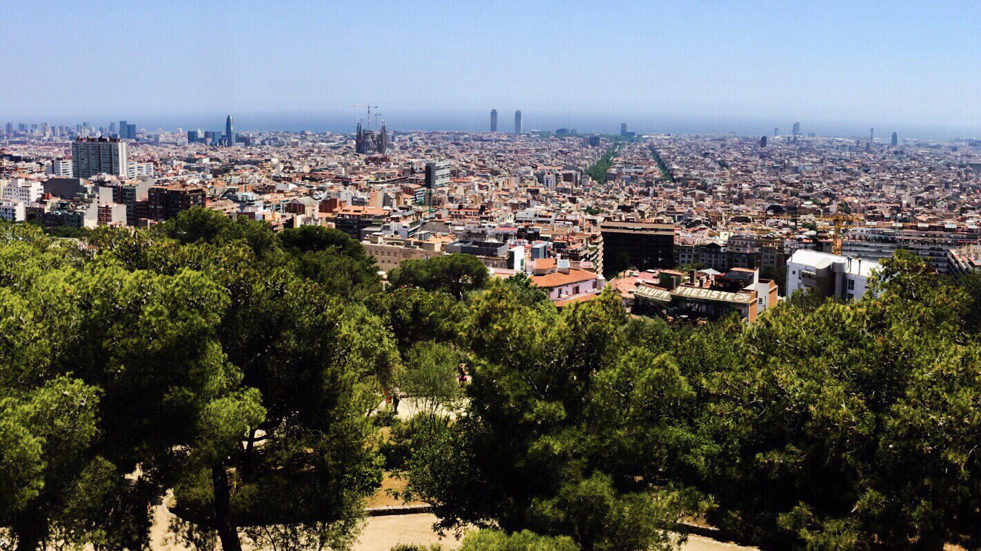 View from Park Qüell over Barcelona city