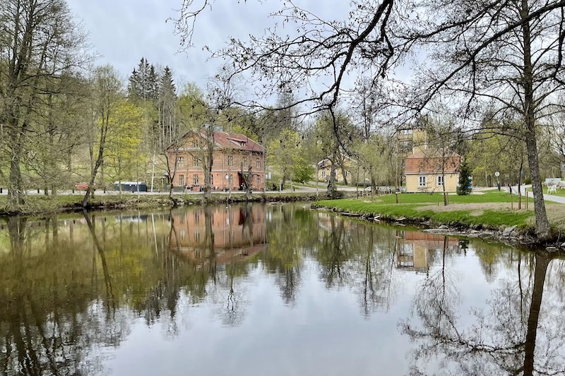 Fiskars village and the pond