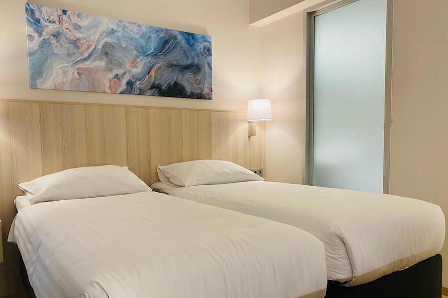 Beds and painting-in-Tallink-Spa-Conference-hotel-room
