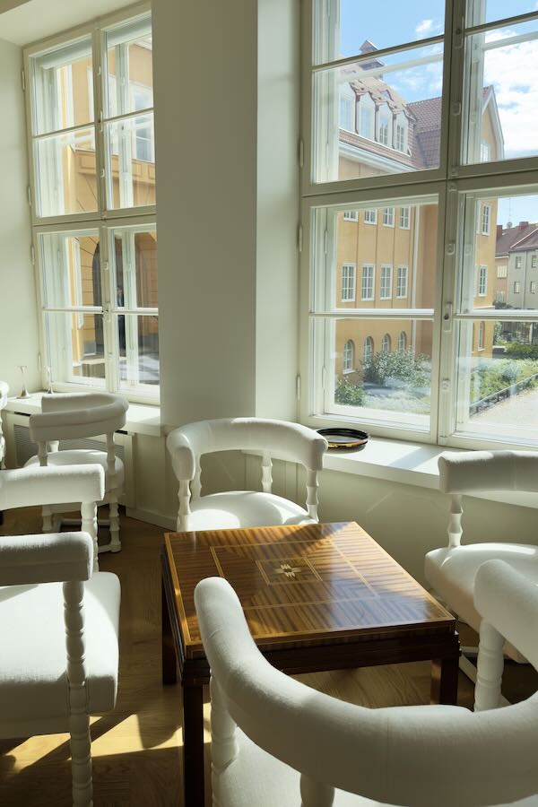 Eliel Saarinen furniture design in Finland